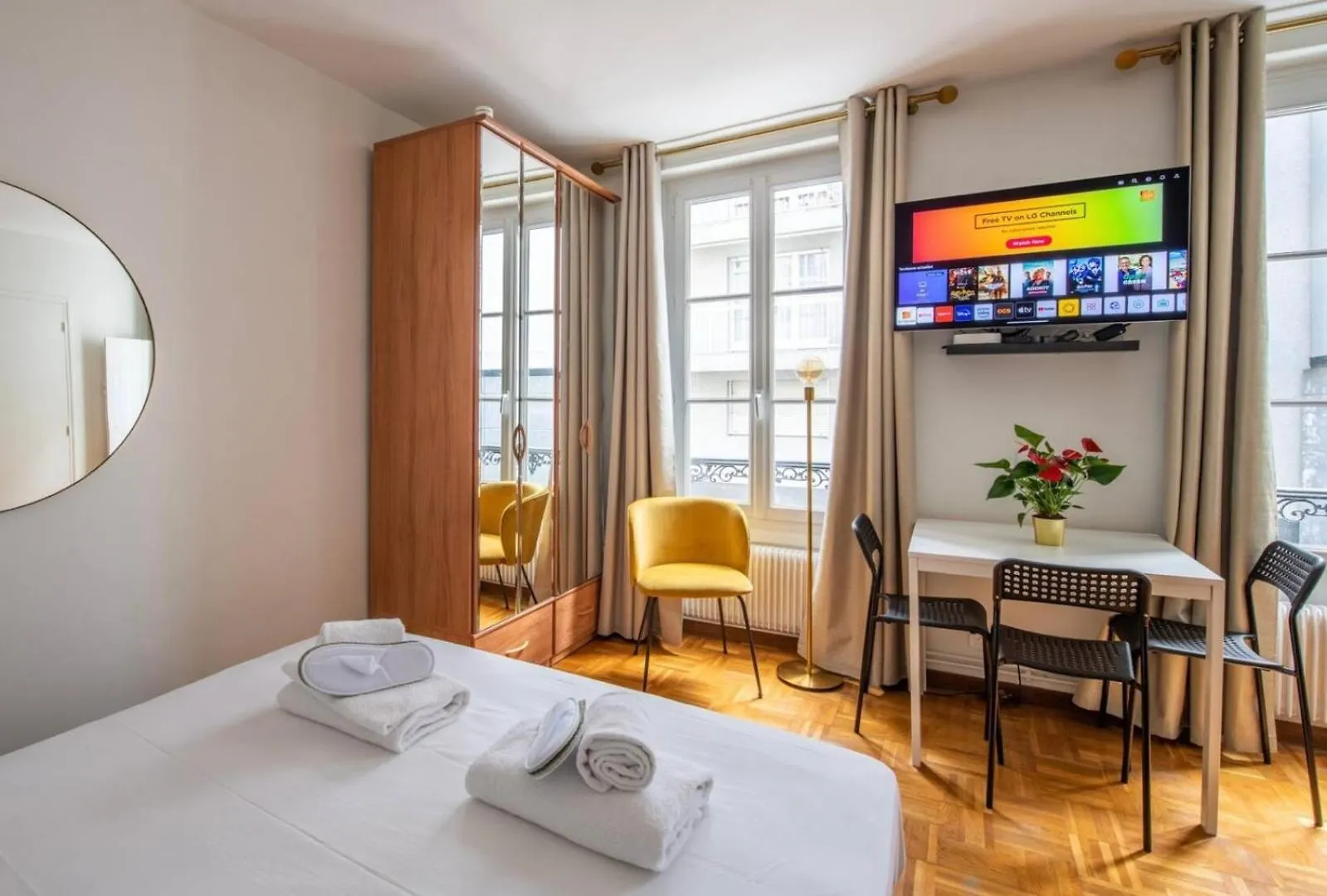 Joli Appartement A Cote De La Tour Eiffel, Javel Et De Paris Expo
