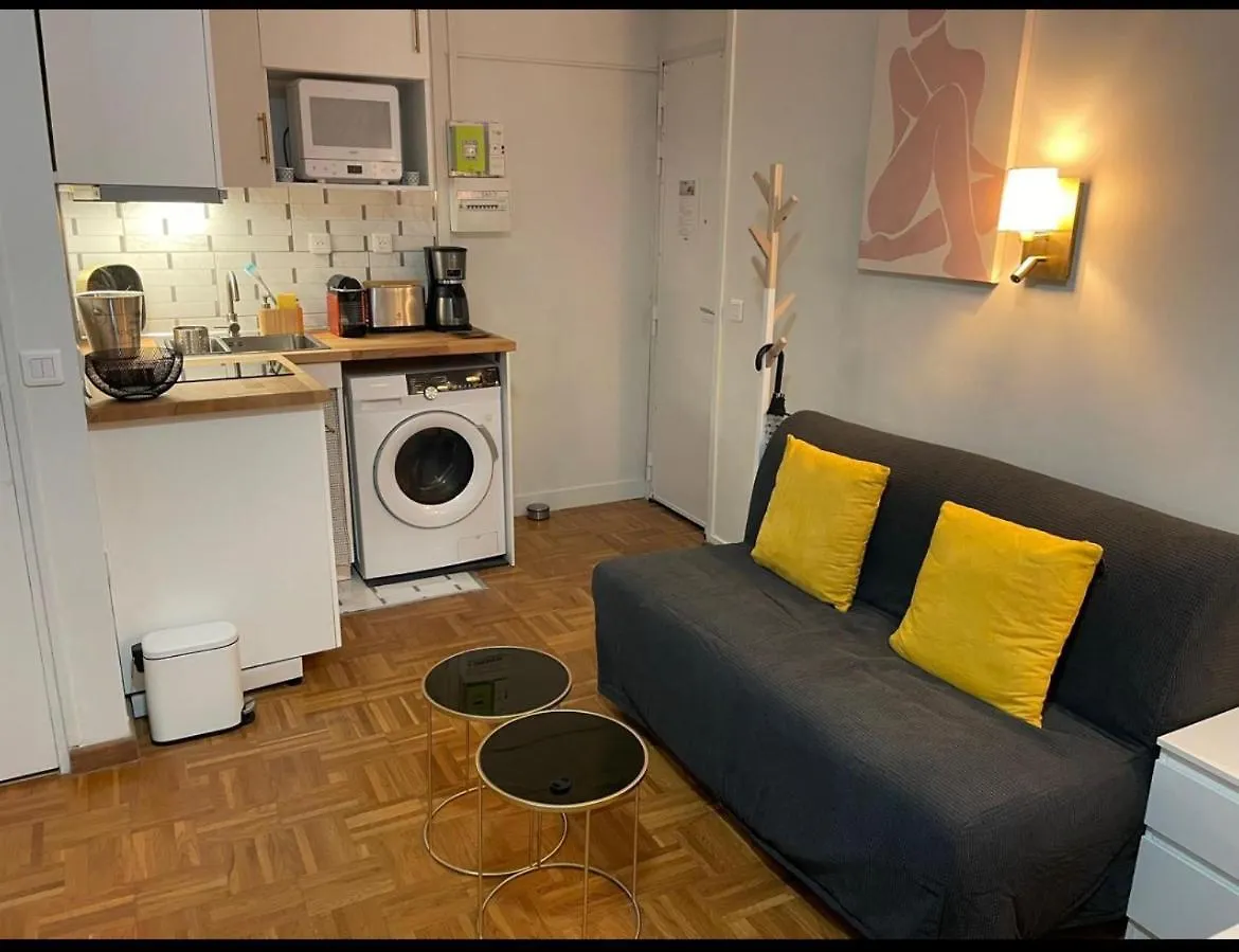 Apartment Joli Appartement A Cote De La Tour Eiffel, Javel Et De Paris Expo